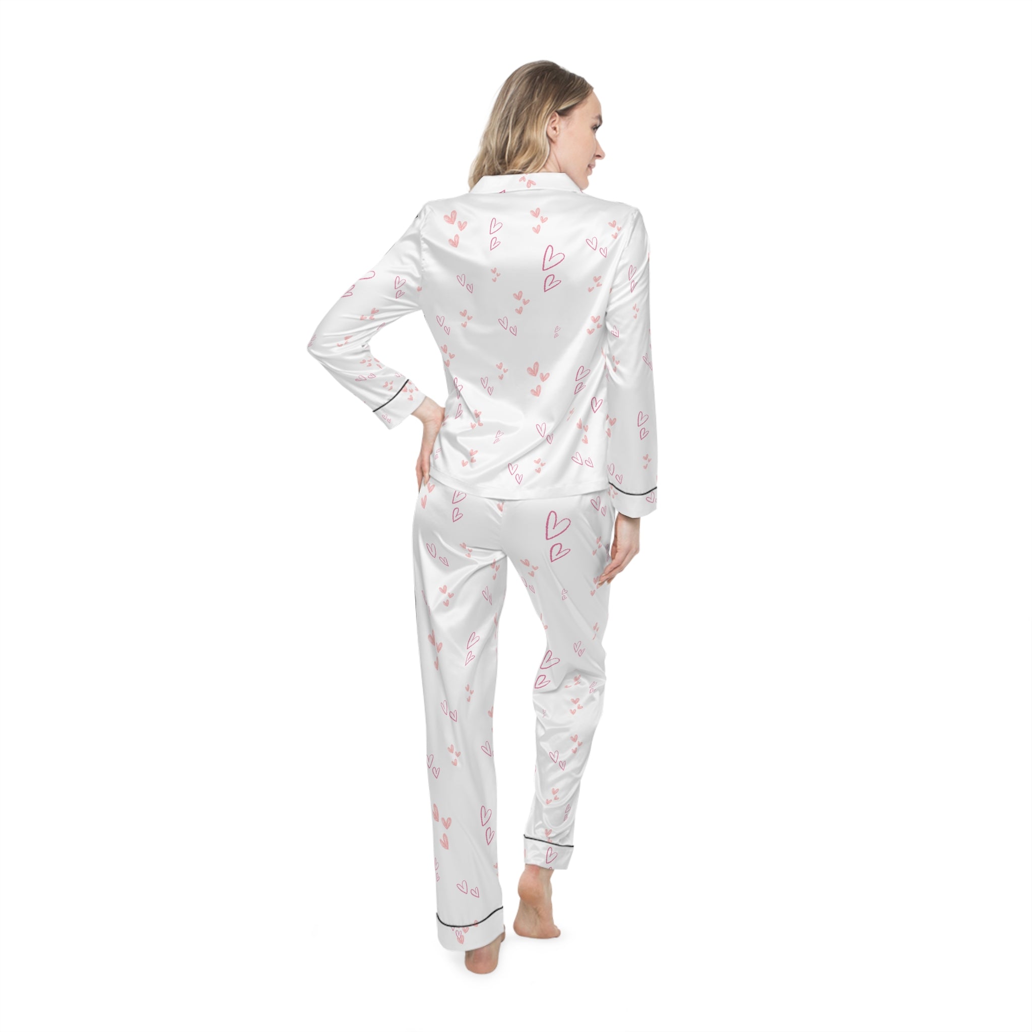 01 Hearts Satin Pajama Set