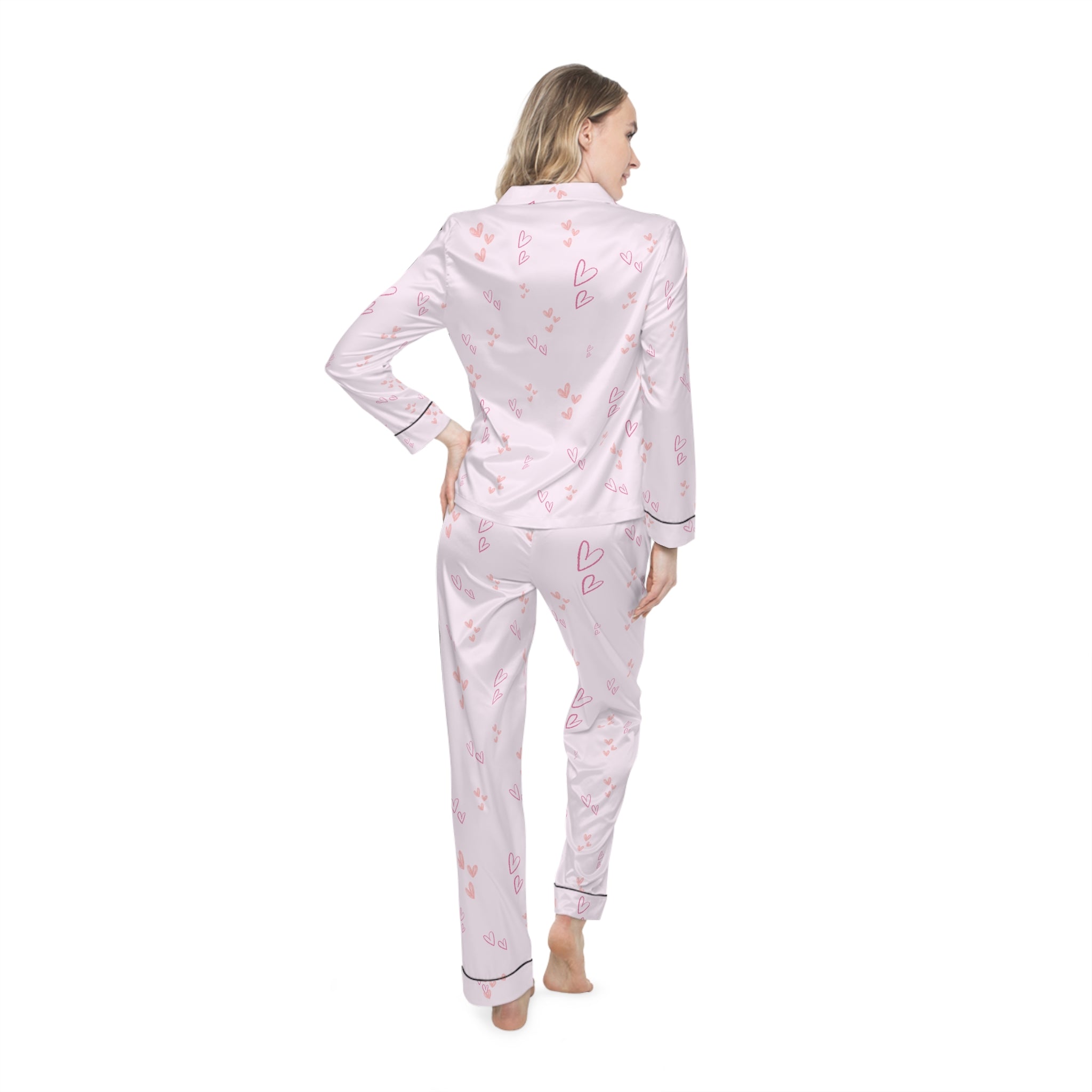 01 Hearts Satin Pajama Set